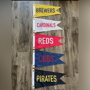 Wrigley Field NL Central Flag Standings Cubs Brewers Cardinals Reds Pirates